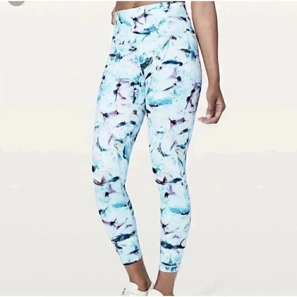 Lululemon Wunder Under Exposure Multi Print, Size 6, 7/8 Length - Picture 1 of 8